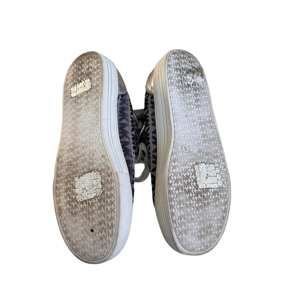 🌻 4/$25 - Michael Kors Poppy Color Block Logo Sneakers - Silver - Picture 6 of 6